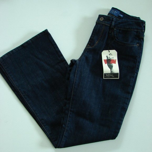 Levis Bold Curve Classic Rise Boot Cut Dk Wash NWT - Picture 3 of 12